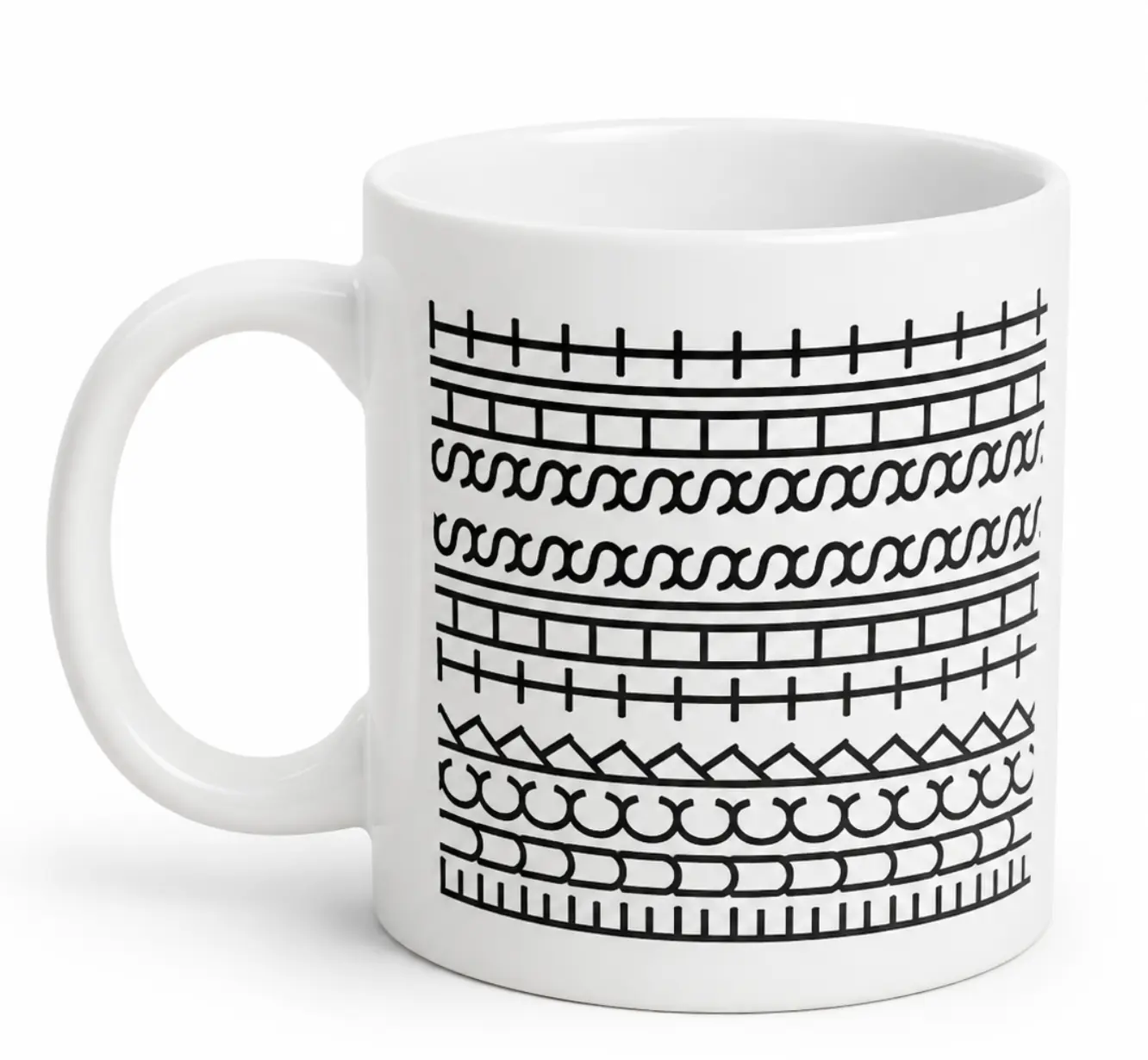 Freigestellte Sublimationstasse mit schwarzem Rundummotiv